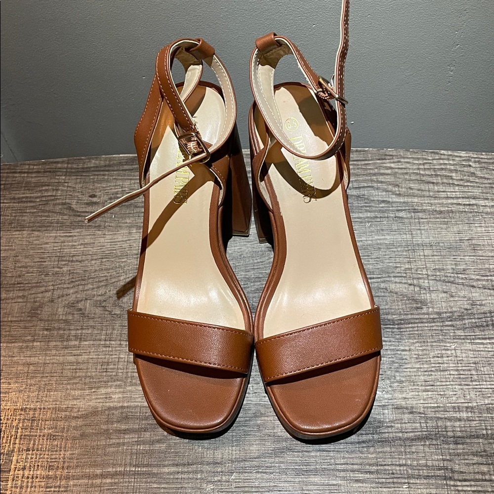 Dream Pairs Women's Tan Ankle Strap Heels